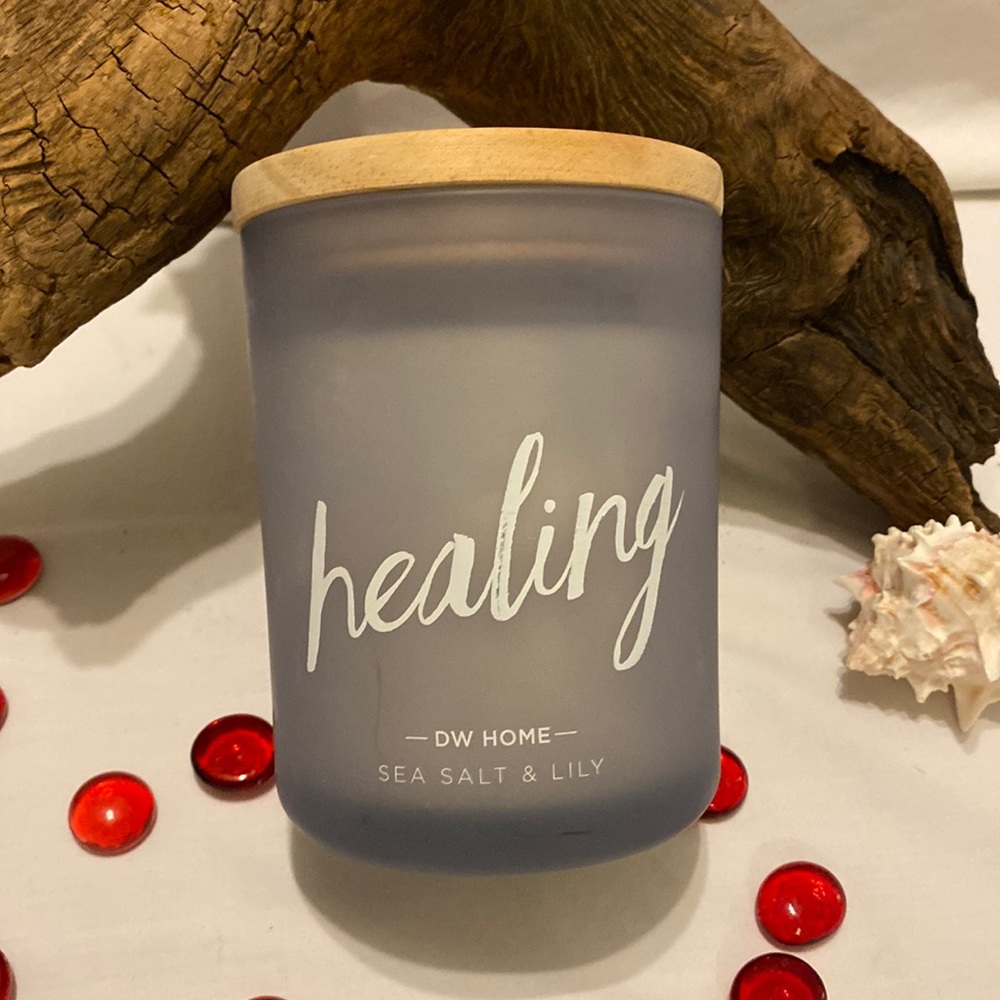 DW HOME  sea salt & lily candle.
